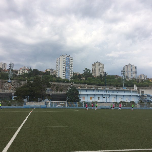 Das Foto wurde bei NK Rijeka - Stadion Kantrida von Igor K. am 5/7/2016 aufgenommen