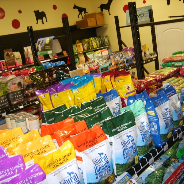 The Hound's Meow Pet Supplies Store