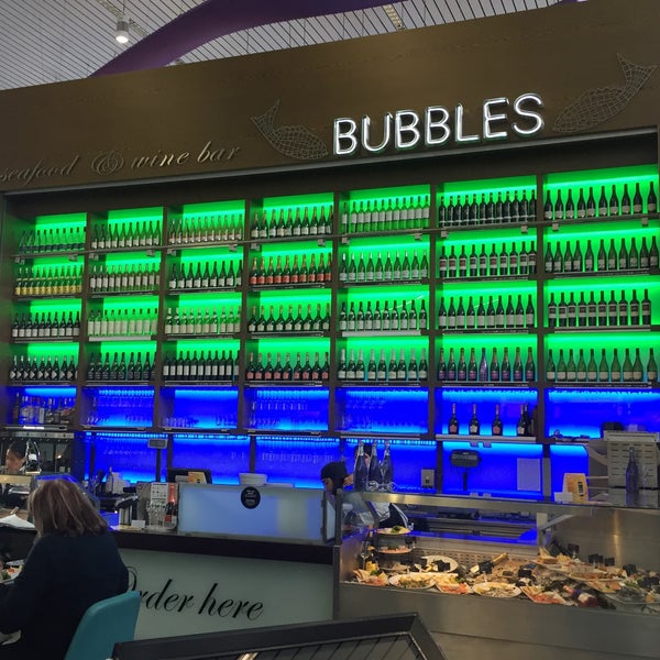 11/6/2017에 Robin K.님이 Bubbles Seafood &amp; Wine Bar에서 찍은 사진