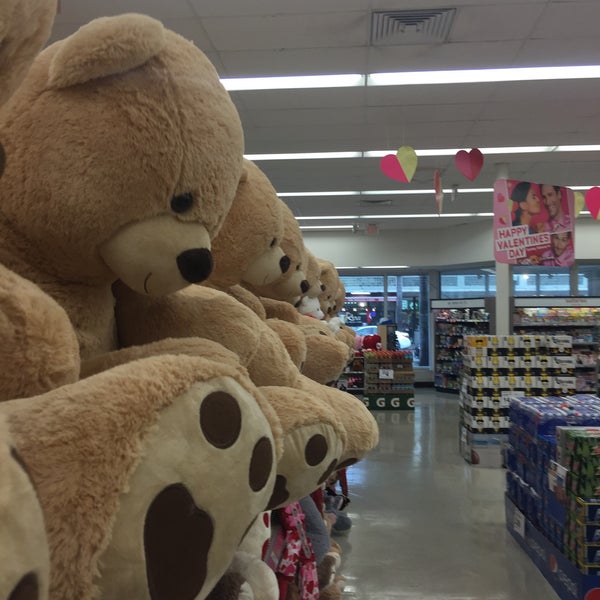 Giant teddy bear walgreens hotsell