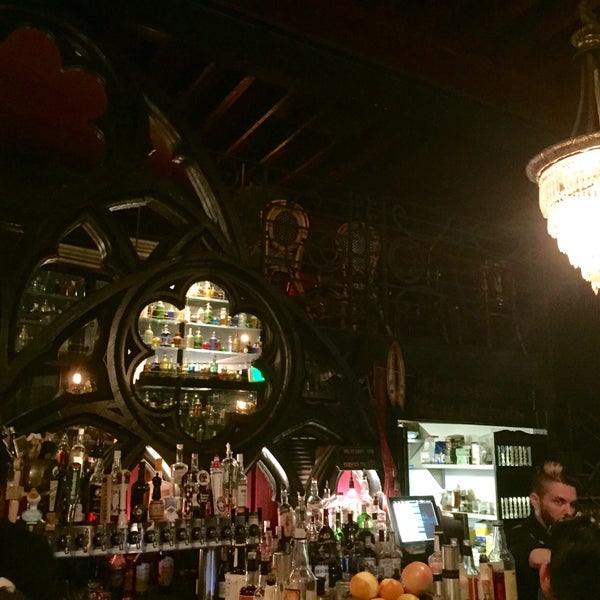 3/28/2015 tarihinde Global H.ziyaretçi tarafından Villains Tavern'de çekilen fotoğraf