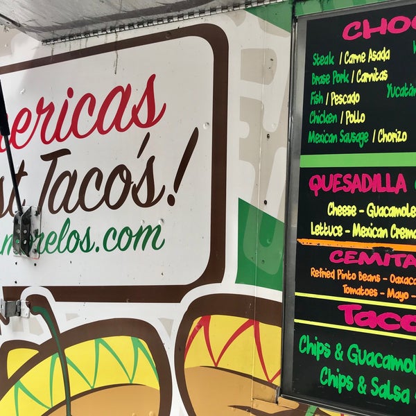 Foto tirada no(a) Tacos Morelos por Global H. em 10/16/2017