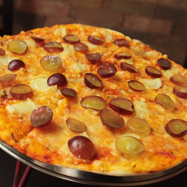 Prueba nuestra deliciosa Pizza de Uva!!
