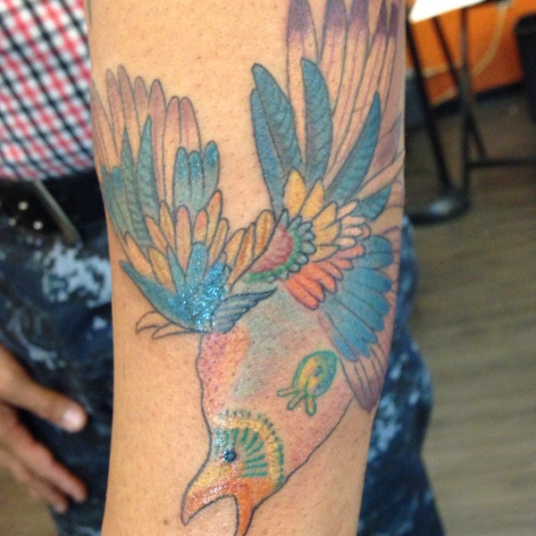 รูปภาพถ่ายที่ Brooklyn Tattoo โดย Ravish M. เมื่อ 5/14/2014