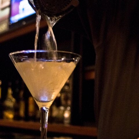 Foto tirada no(a) Tonic Bar And Grill por Tonic Bar And Grill em 11/6/2014