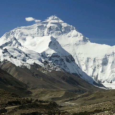 Foto diambil di Mount Everest | Sagarmāthā | सगरमाथा | ཇོ་མོ་གླང་མ | 珠穆朗玛峰 oleh Khairul A. pada 1/21/2013