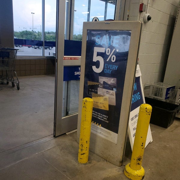 Lowe's Rochester, NY'da fotoğraflar