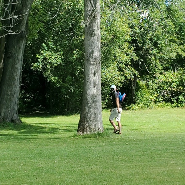Emerson Park Disc Golf Course DGC 5 tips from 13 visitors
