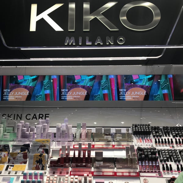 รูปภาพถ่ายที่ Kiko Milano โดย Mnoo A. เมื่อ 8/1/2018