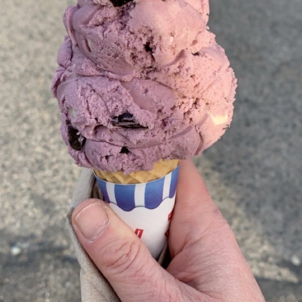 Photo taken at Bedford Farms Ice Cream by George T. on 3/18/2020