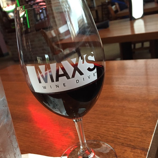 Снимок сделан в Max&#39;s Wine Dive San Antonio пользователем Brittany W. 7/31/2015
