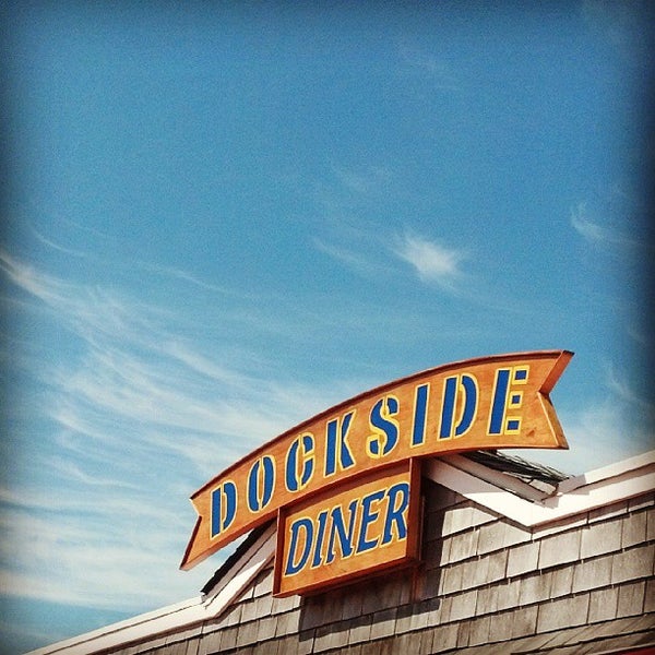 Foto tirada no(a) Dockside Diner por Mark P. em 8/25/2013