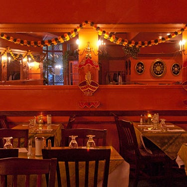 9/12/2014 tarihinde Kismat Indian Restaurantziyaretçi tarafından Kismat Indian Restaurant'de çekilen fotoğraf