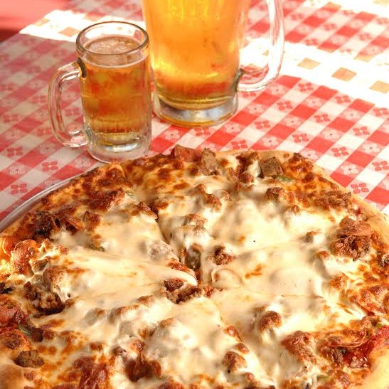 Снимок сделан в Filippi&#39;s Pizza Restaurant and Bar пользователем Filippi&#39;s Pizza Restaurant and Bar 9/12/2014