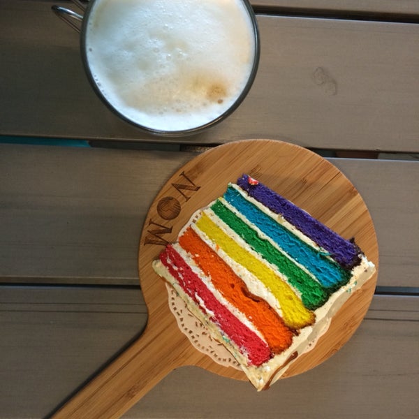 Besides rainbow cake, nothing special about NOM. Salted cameral taste the best. Coffee was machine made, quite horrible.