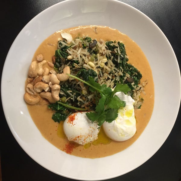 The poached egg special with coconut rice, spinach and cashew nuts was good! Reasonable for £10, perfect for lunch
