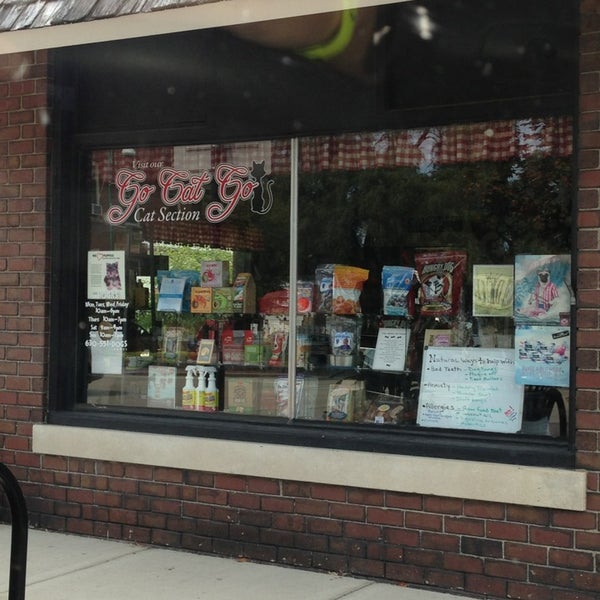 Go Dog Go Pet Supplies Store in Oswego