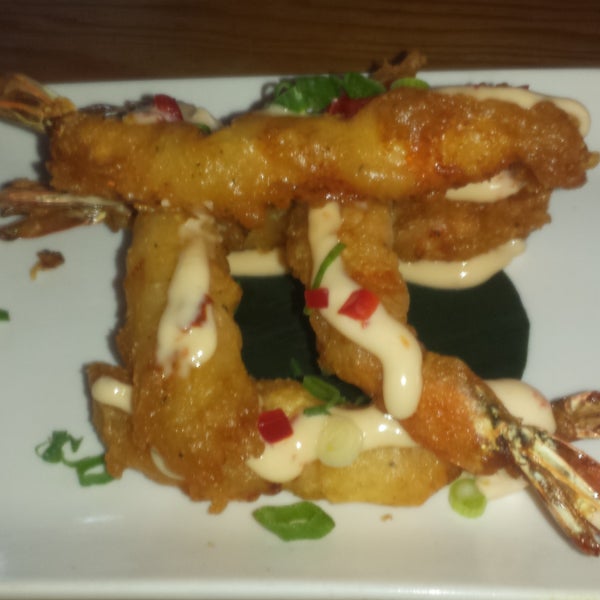 The shrimp Tempura Aioli, thai chili wings and lychee shrimp fried rice were all delicious!
