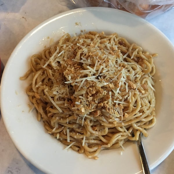 Garlic noodles are very delicious. A garlic lovers dream. Very garlicky and large portions.