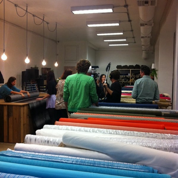 10/25/2013에 Ann F.님이 The Fabric Store에서 찍은 사진
