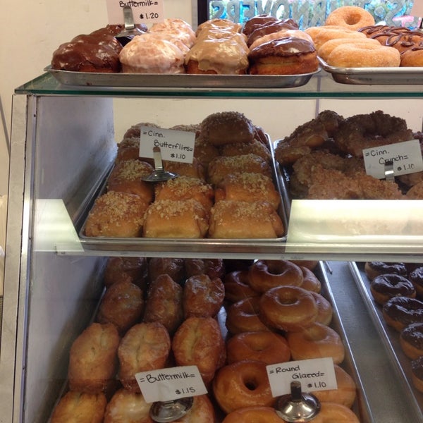 Photo taken at Primo&#39;s Donuts by Tina T. on 5/28/2014