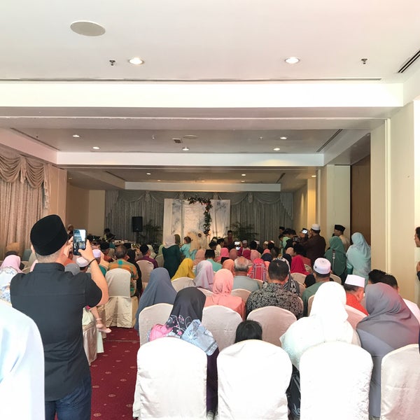 Photo taken at Royale Chulan Seremban by Fitria I. on 6/15/2019