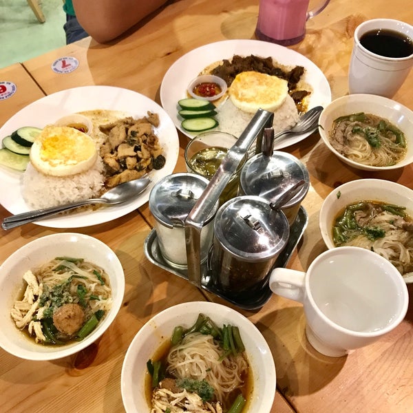 TIME OUT CAFE Saujana Utama