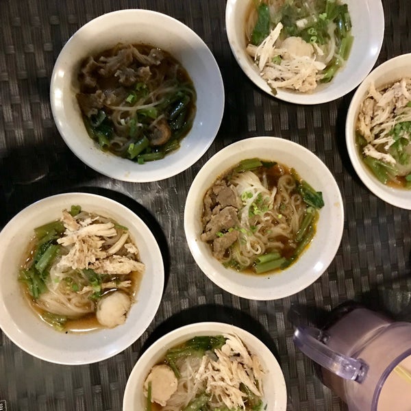 TIME OUT CAFE Saujana Utama