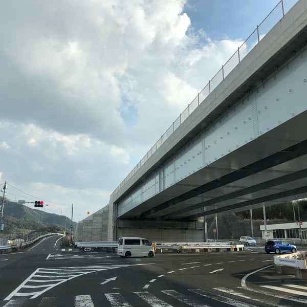 マーケットピア ファミリーマート 佐世保江上町店 佐世保市江上町
