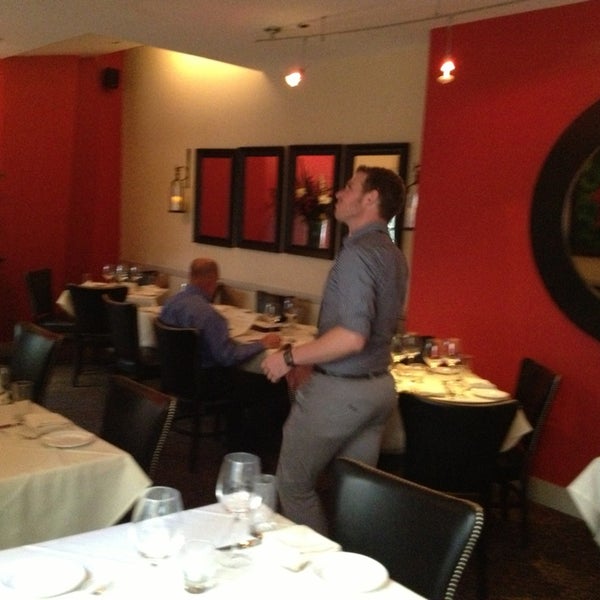 9/20/2013 tarihinde Terry G.ziyaretçi tarafından M Restaurant'de çekilen fotoğraf