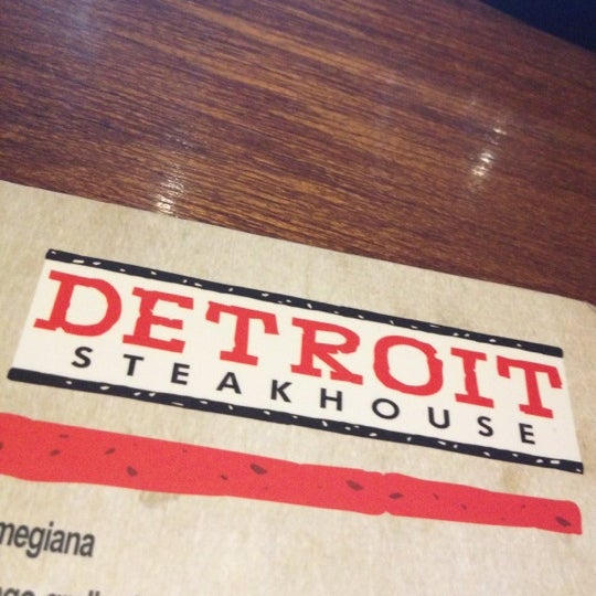 Снимок сделан в Detroit Steakhouse пользователем Cleber J C. 10/15/2012