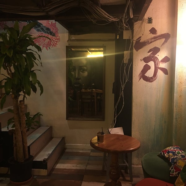 1/16/2018 tarihinde Minji L.ziyaretçi tarafından Böcek Cafe'de çekilen fotoğraf