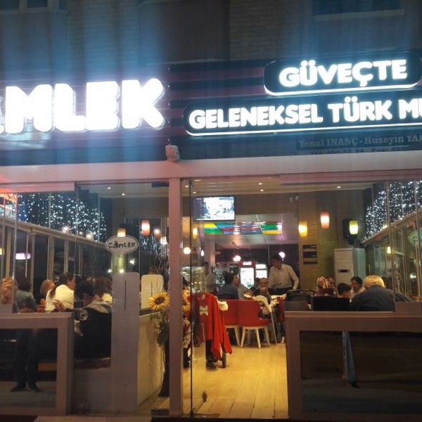 Foto tirada no(a) Hoş 5 Güveç Geleneksel Türk Mutfağı por ✨emrah✨ em 6/16/2017
