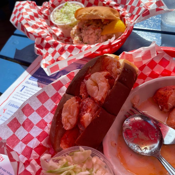 Photo taken at The Lobster Roll Restaurant by Judith on 6/27/2021