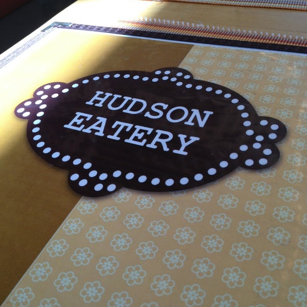 Photo taken at Hudson Eatery by Lee A. on 8/4/2013