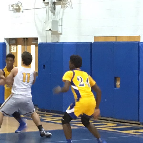 Saddle Brook High School Mayhill Street Saddle Brook Nj School Walls