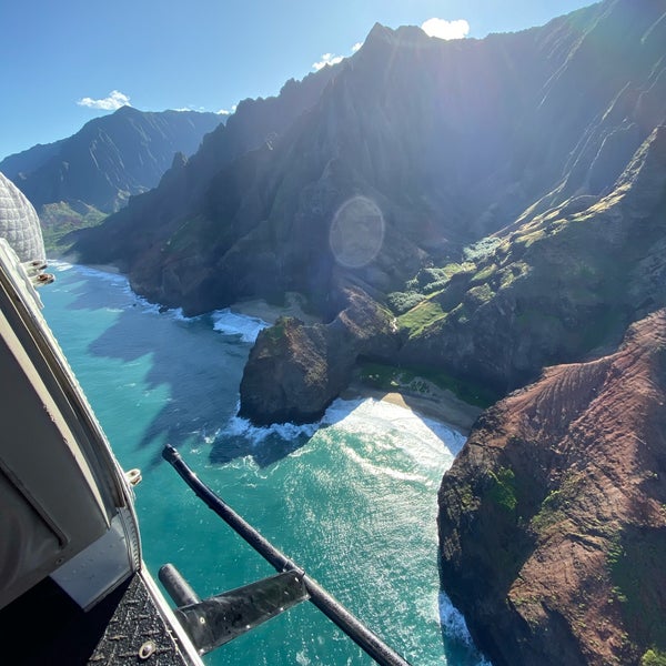 The best to see the Napali Coast and all waterfalls that are not accessible by foot. With the 500 Hughes door-off you have the best views and greater chance to take the best pic and video.