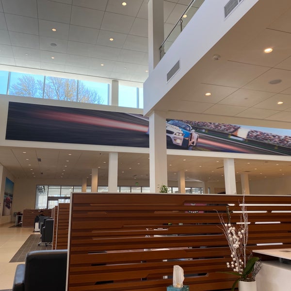 BMW of Bellevue Car Dealership in Bellevue