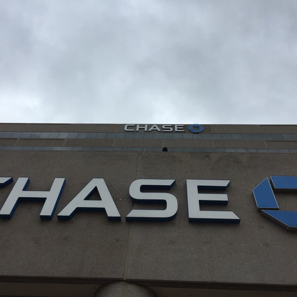 does chase bank have free notary
