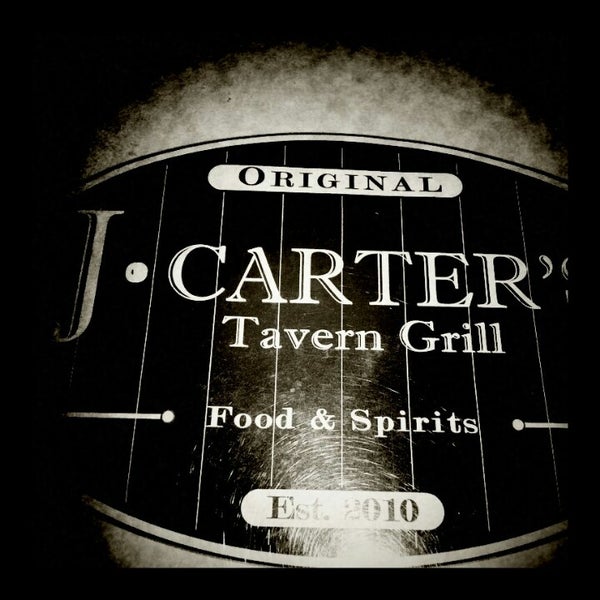 รูปภาพถ่ายที่ J. Carter&#39;s Tavern Grill โดย Noreen G. เมื่อ 10/20/2012