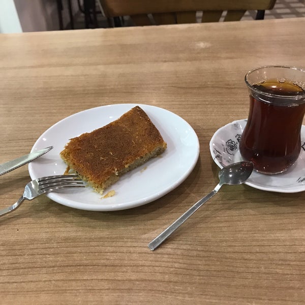 รูปภาพถ่ายที่ Çakır &amp; Sami Tandır Kebap โดย 🅨🅤🅢🅤🅕 เมื่อ 10/21/2019