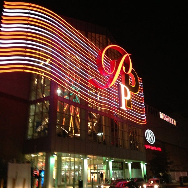 Palisades Center Mall 143 tips