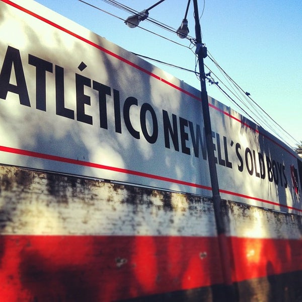 Снимок сделан в Estadio Marcelo Bielsa (Club Atlético Newell&#39;s Old Boys) пользователем Hanns P. 9/26/2012