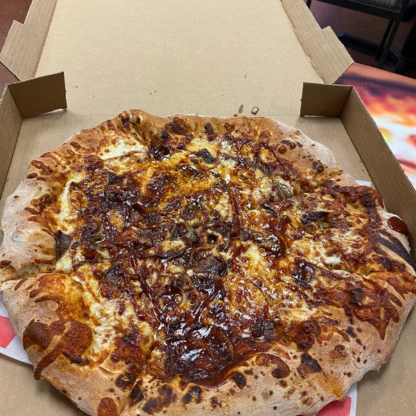 We came in late on a Monday night and ordered a BBQ Brisket pizza, the staff was pleasant and accommodating - the pizza was fresh and tasty, all in all a great visit!