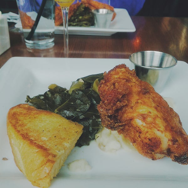 Order the southern fried chicken. You can have them split your dish in case you want to share for $2. The fried egg sandwich is also delicious. Complete this scrumptious brunch with bubbles!