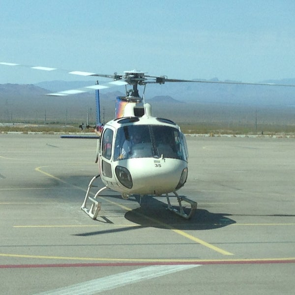 7/19/2013にDashulkaが5 Star Grand Canyon Helicopter Toursで撮った写真