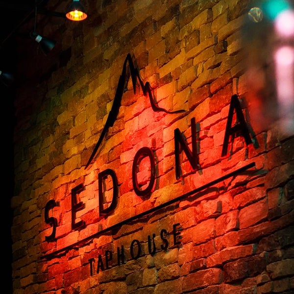 Снимок сделан в Sedona Taphouse пользователем Sedona Taphouse 9/20/2014