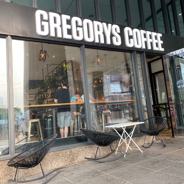 Photo taken at Gregory&#39;s Coffee by Axel L. on 7/21/2021