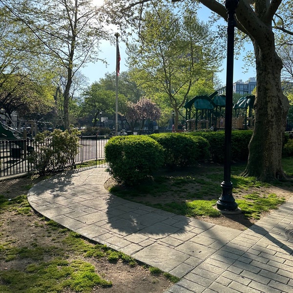 Photo taken at Hamilton Park by Axel L. on 4/29/2024