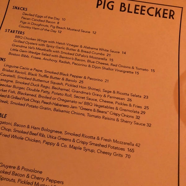 Photo taken at Pig Bleecker by Axel L. on 1/17/2018